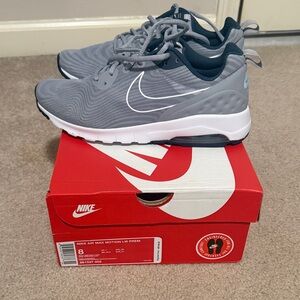 Nike Air Max Motion LW Prem Gray Sneakers